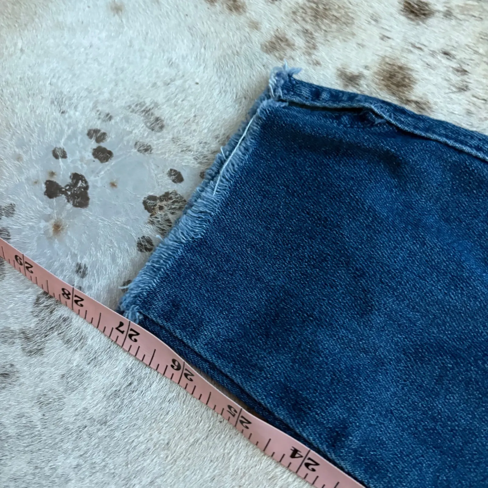 MOTHER Mother the vamp fray jeans in crack the whip Size 26 Blue - Image 13