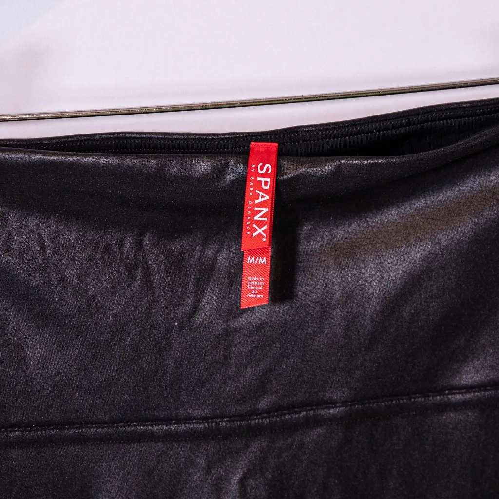 Spanx  Faux Vegan Leather Textured High Rise Moto Leggings Black Medium - Image 2