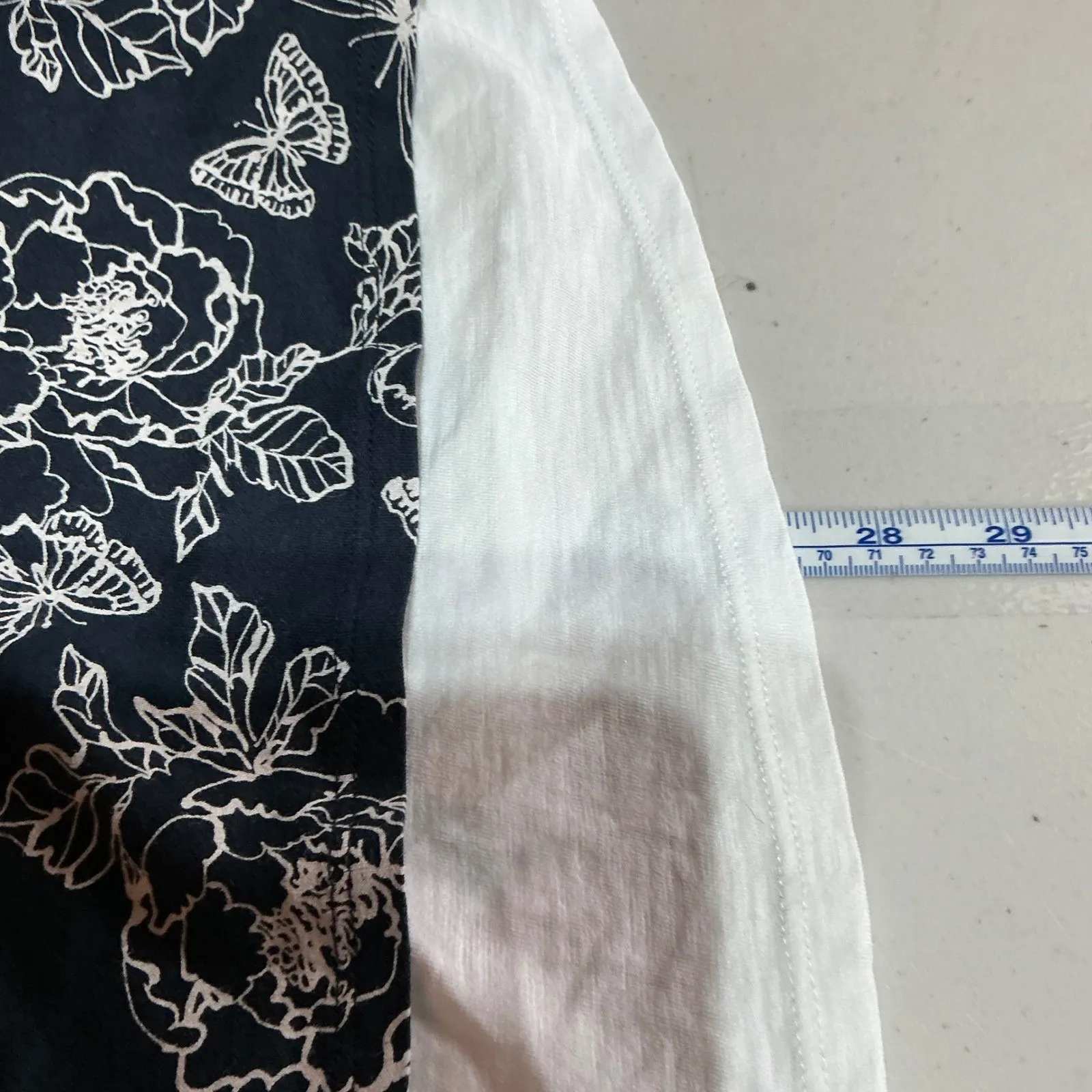 J Jill Layered Lagenlook Long Sleeve Floral‎ Butterfly Top Women's Size L Navy - Image 11