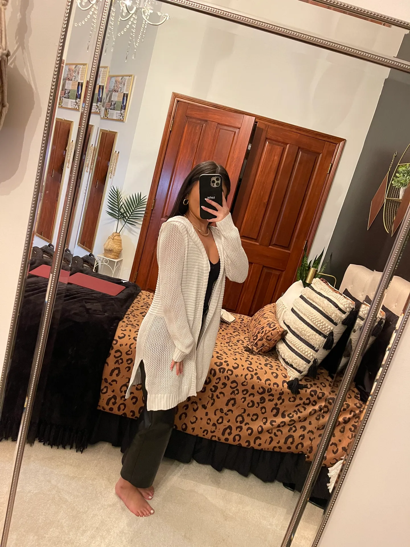 Boutique Long Cardigan White - Image 2