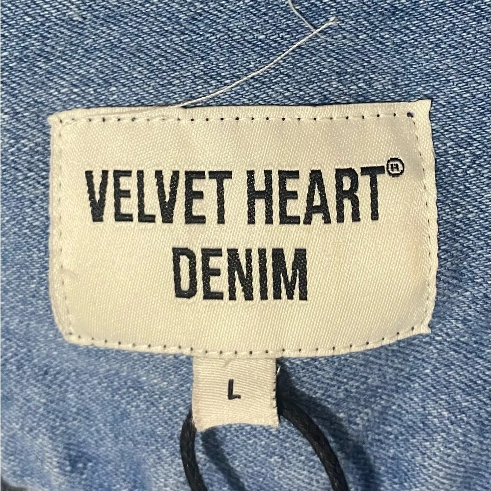 Velvet Heart Blue Denim Boxy Buttoned Top - Image 4
