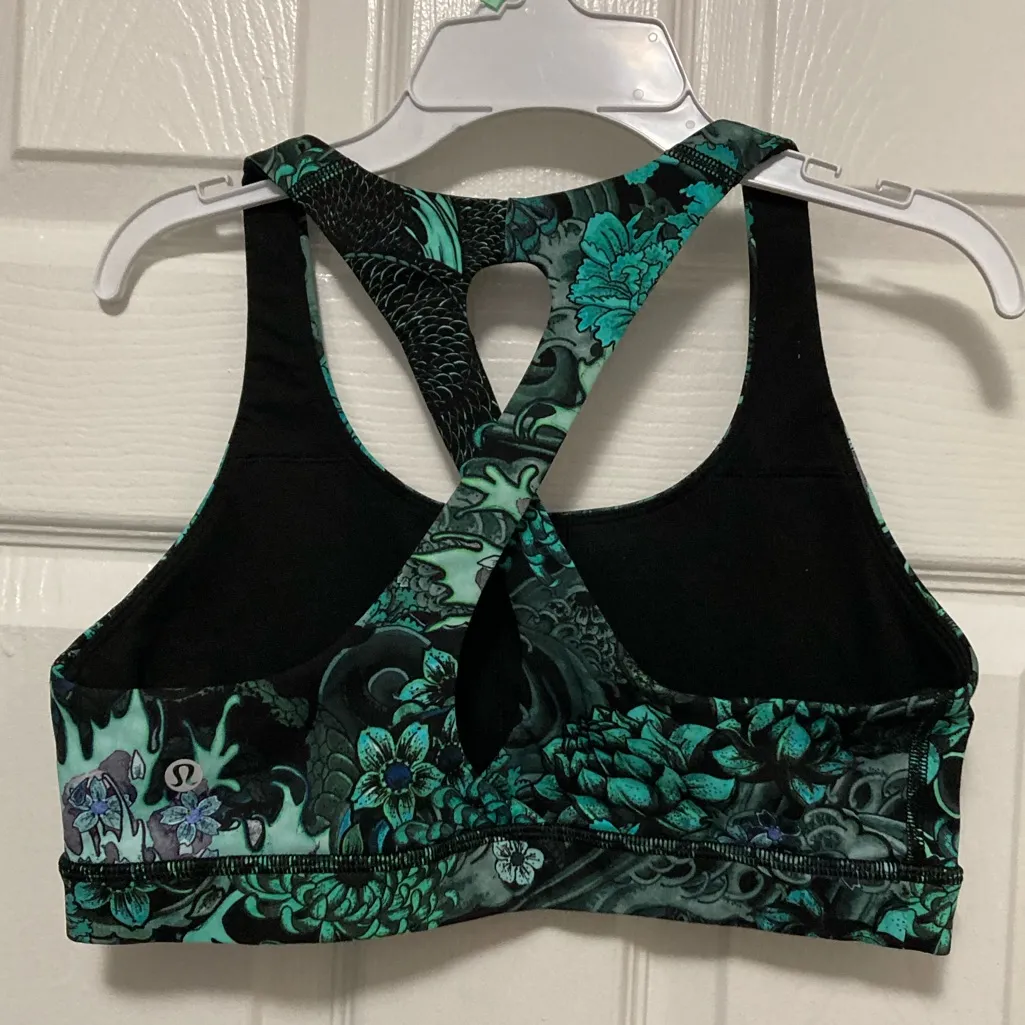 Lululemon Time To Sweat Green Floral Print Sports Bra - Image 9