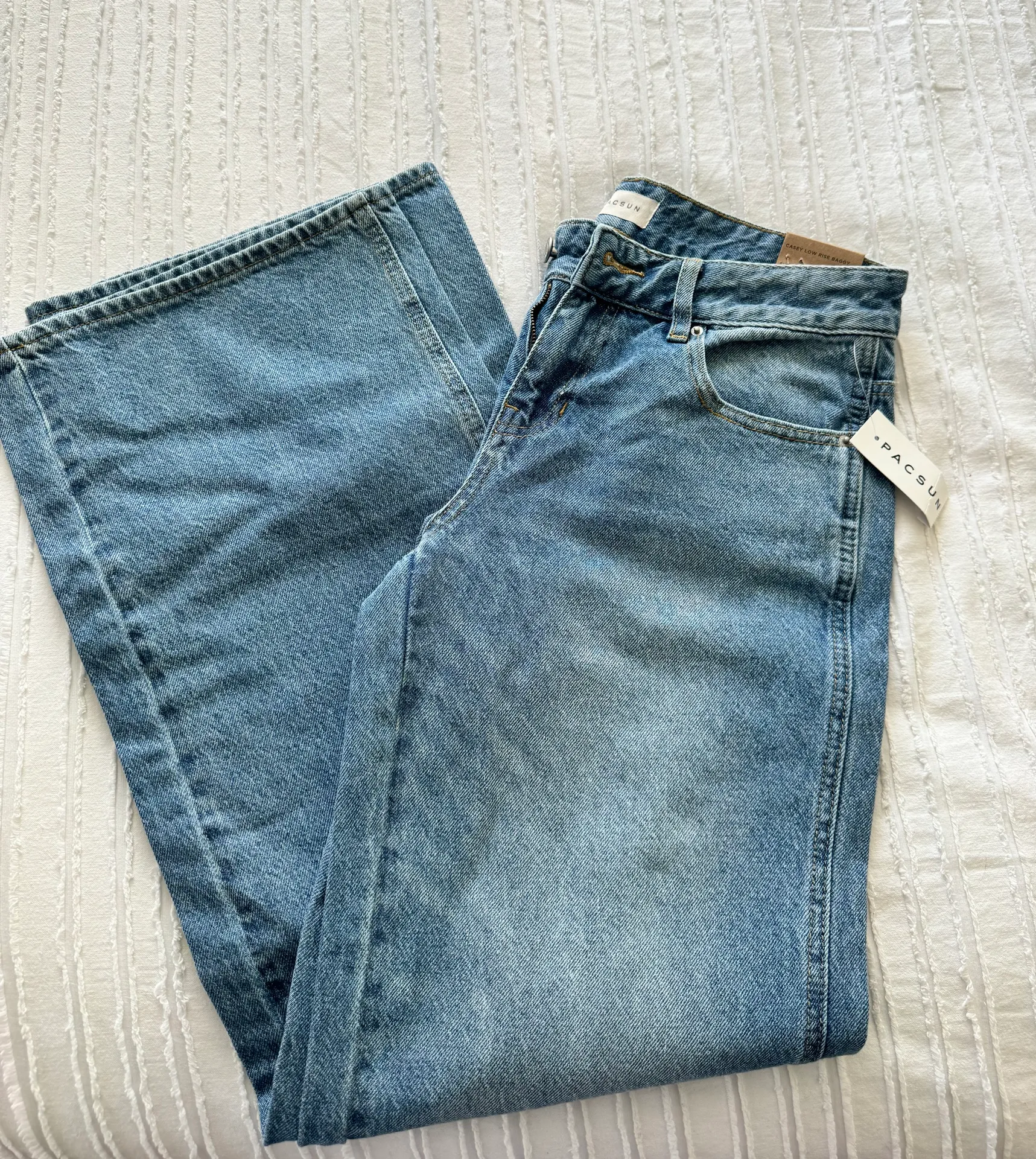 Casey Astrid Low Rise Baggy Jeans - Image 3