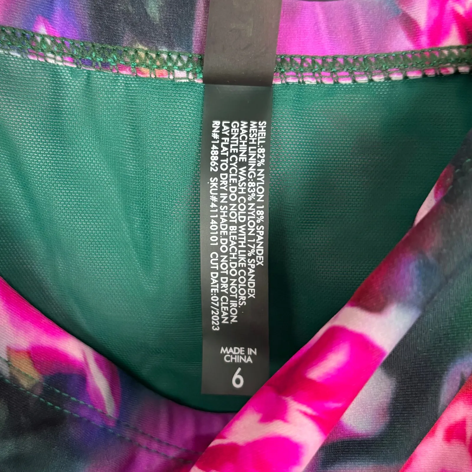 Torrid Wireless Lattice One-Piece Swimsuit Blur Roses Floral Aventurine NWOT 6 - Image 6