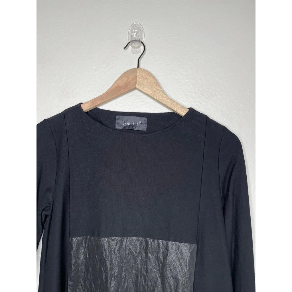 Ozai N Ku Black Lagenlook Long Sleeve Faux Leather Tunic Top Size Small - Image 2