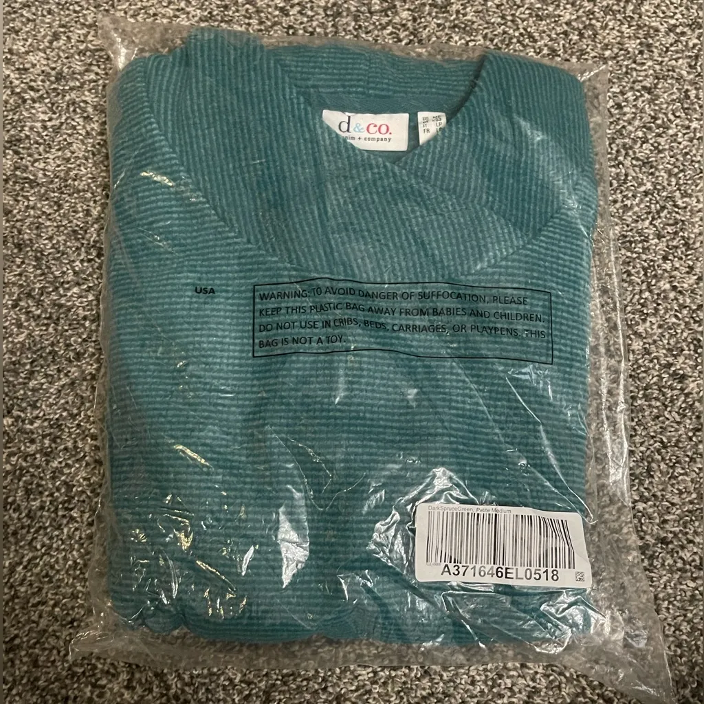 New Denim & Co. Green Pullover Long Sleeve Sweater With Pockets MP Size undefined - Image 2