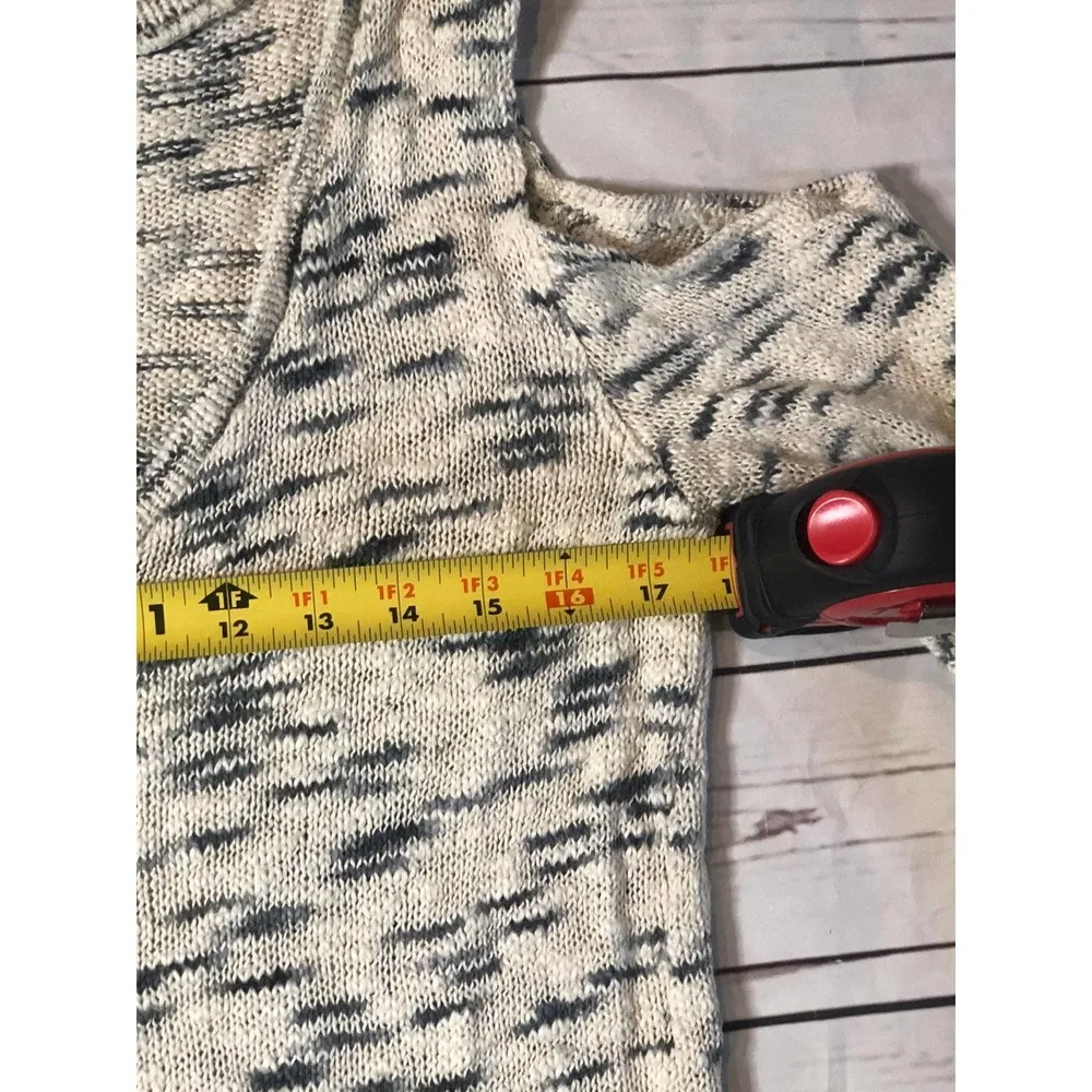 Knit cold-shoulder blouse  size Medium Made in USA - Image 6