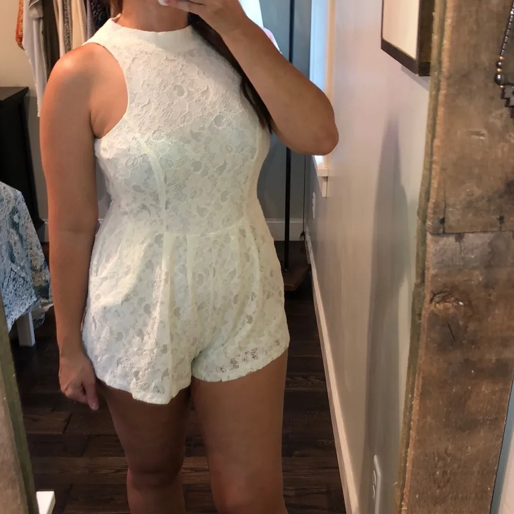 Acemi  medium flirty romantic Lacey romper - Image 4