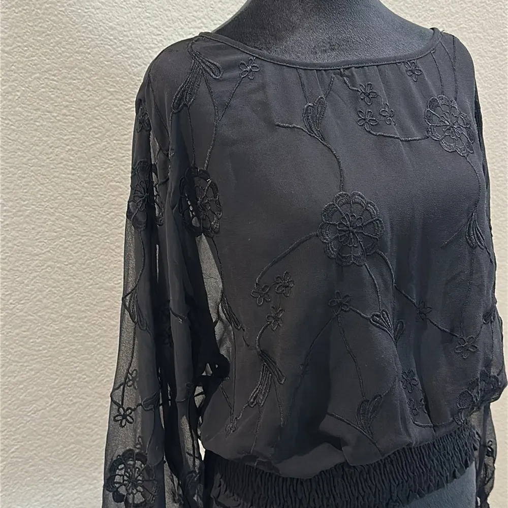 Black Floral Sheer Open Back Women's Top - Image 4