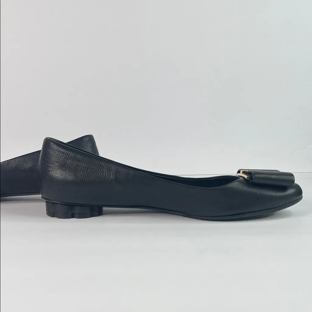 Salvatore Ferragamo Leather Ballet Flats w/ Signature Gold-Tone Bow Size 7.5B - Image 5