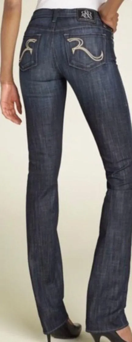 Rock & Republic Women’s Stella Stretch Straight Leg Jeans in a size 28 - Image 2