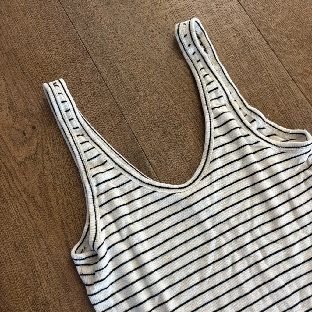 club monaco black white striped bodycon midi dress - Image 4