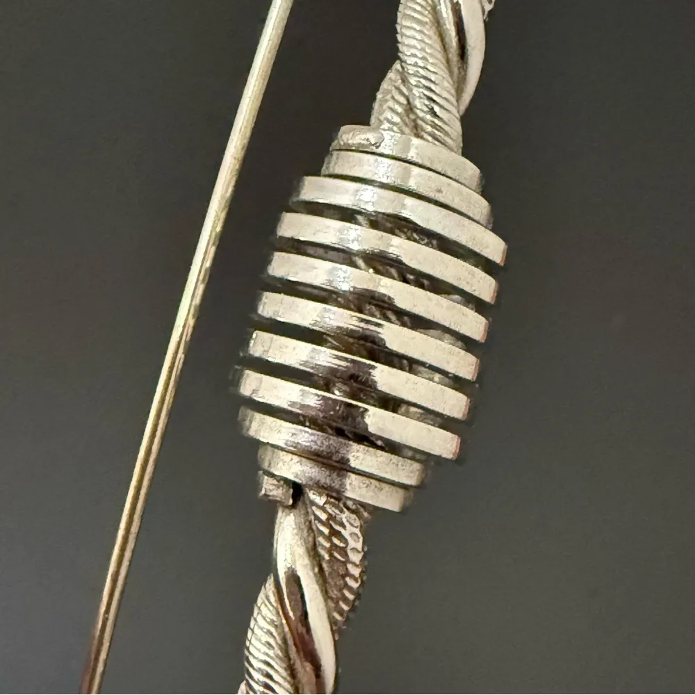 Unsigned Silver - Image 12