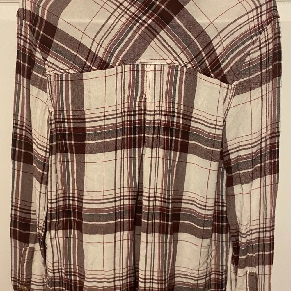 BDG burgundy plaid long sleeve shirt in xs - Image 4
