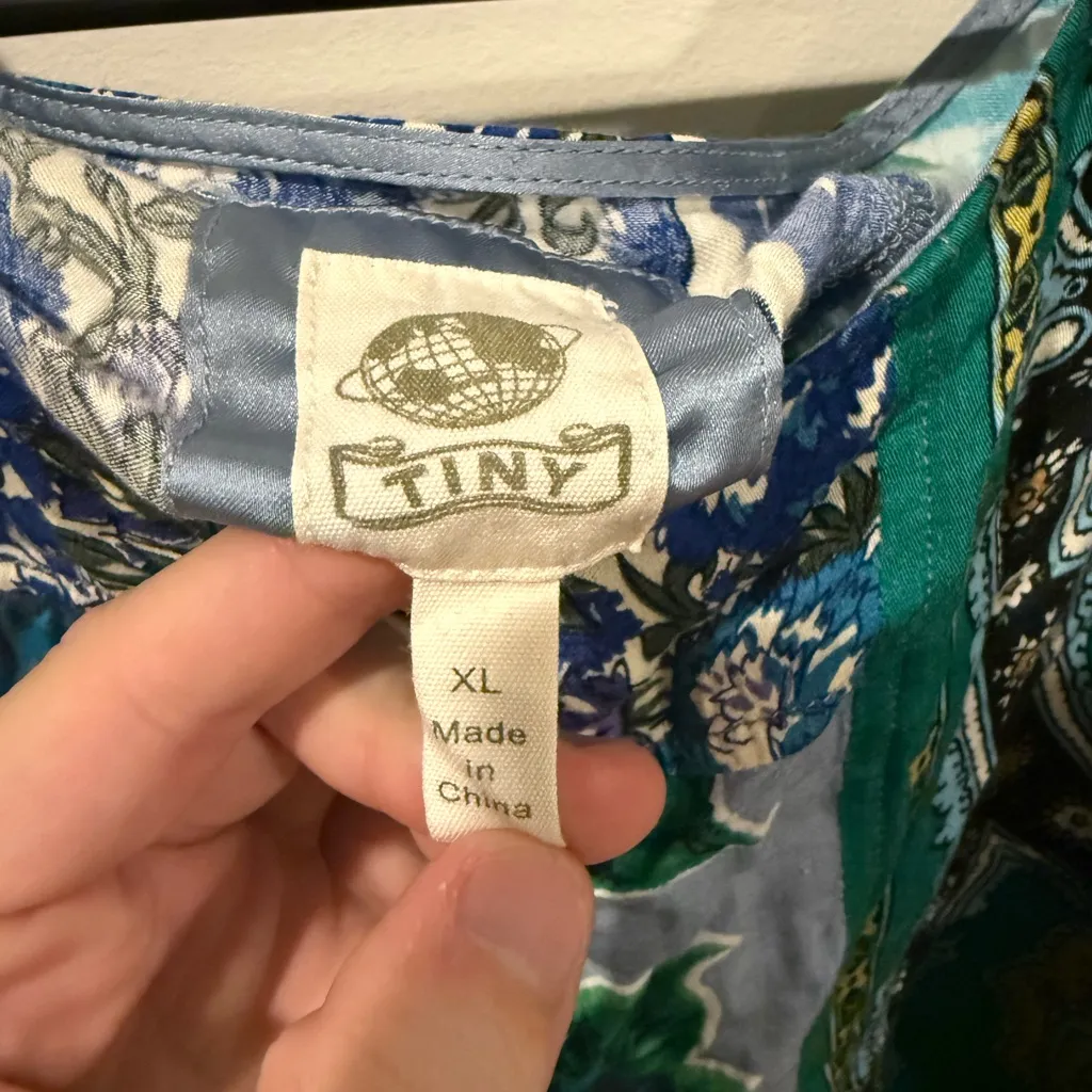 Women’s Tiny Anthropologie Ellery Floral Patchwork Blouse Size XL Blue - Image 3