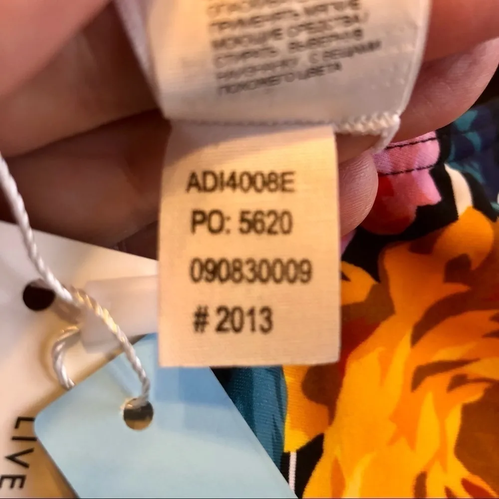 NWT Cupshe Black Floral Plunge One Piece Lace Neckline Swimsuit Size Medium - Image 11