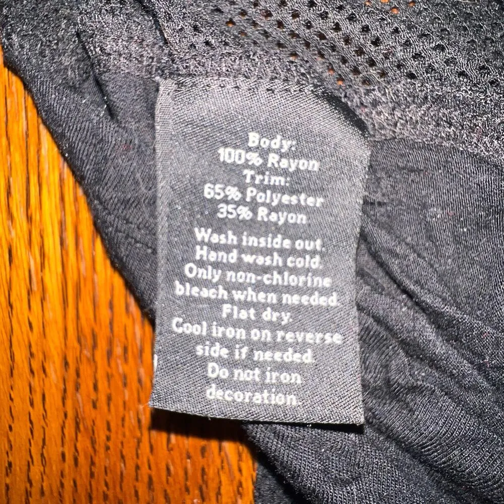 Rock & Republic Long Sleeve Black Shoulder Studded Mesh Blouse Size Medium - Image 7