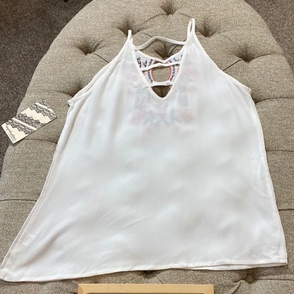 ‎Floral Embroidered Cutout Tank - Image 4