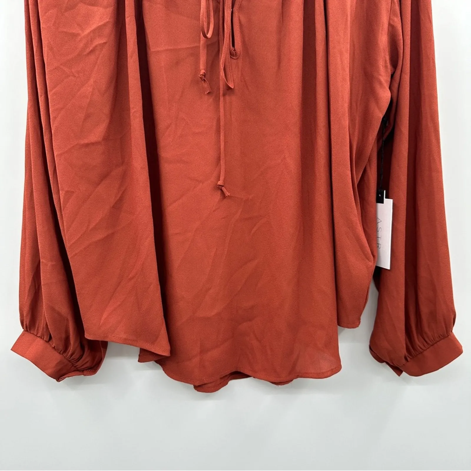 Astr The Label Rust Red Orange Long Sleeve V Neck Tie‎ Blouse Sz S NEW - Image 3