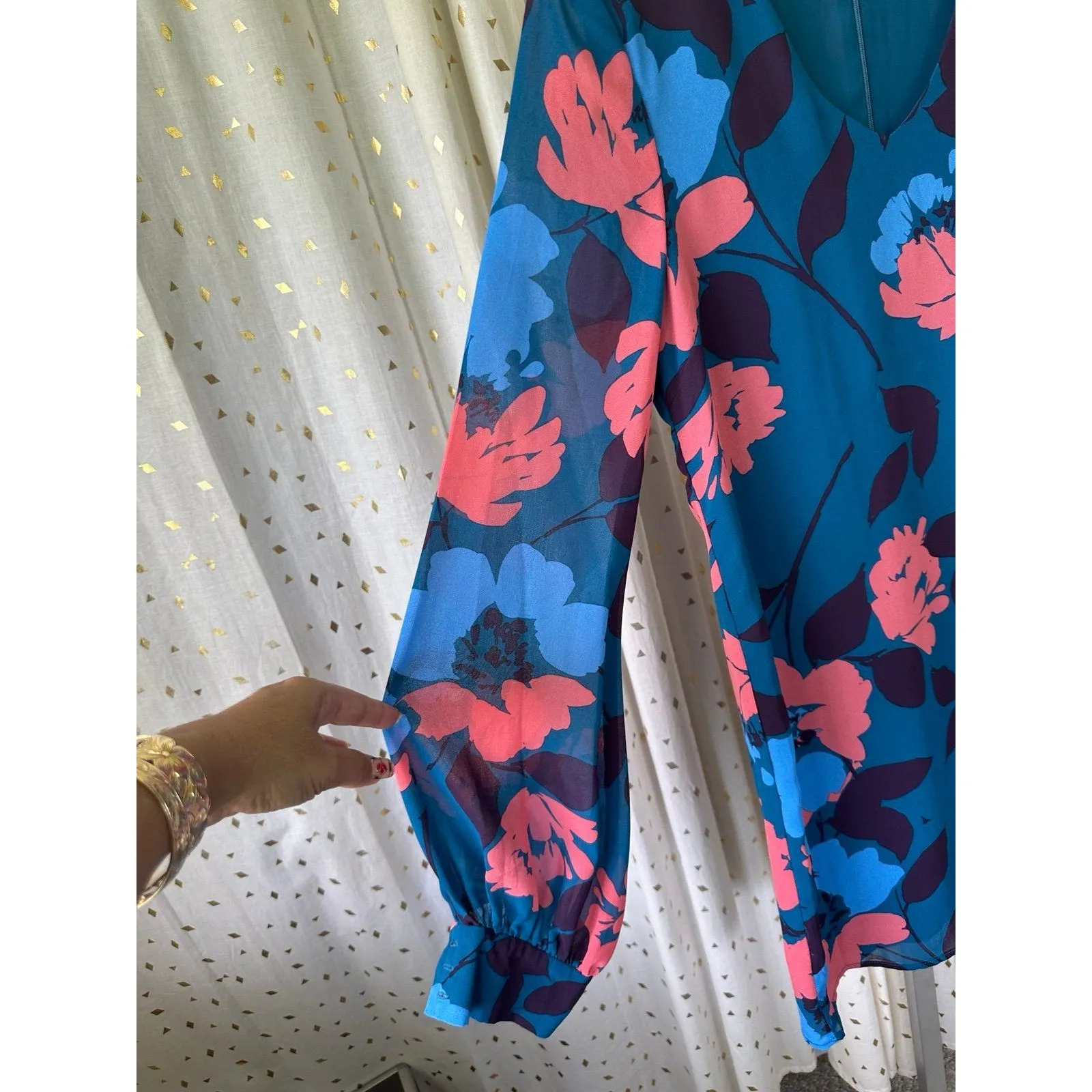 Charles Henry Women's V Neck Floral Long Semi Sheer Bell Sleeves Shift Dress S - Image 3