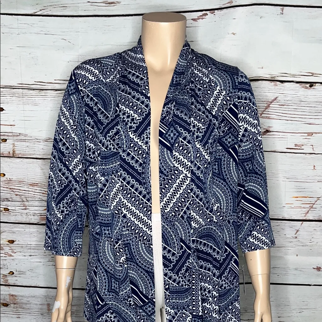 Roz & Ali Woman NWT Size 3X Navy Blue & White Printed Open Front Cardigan Jacket - Image 2