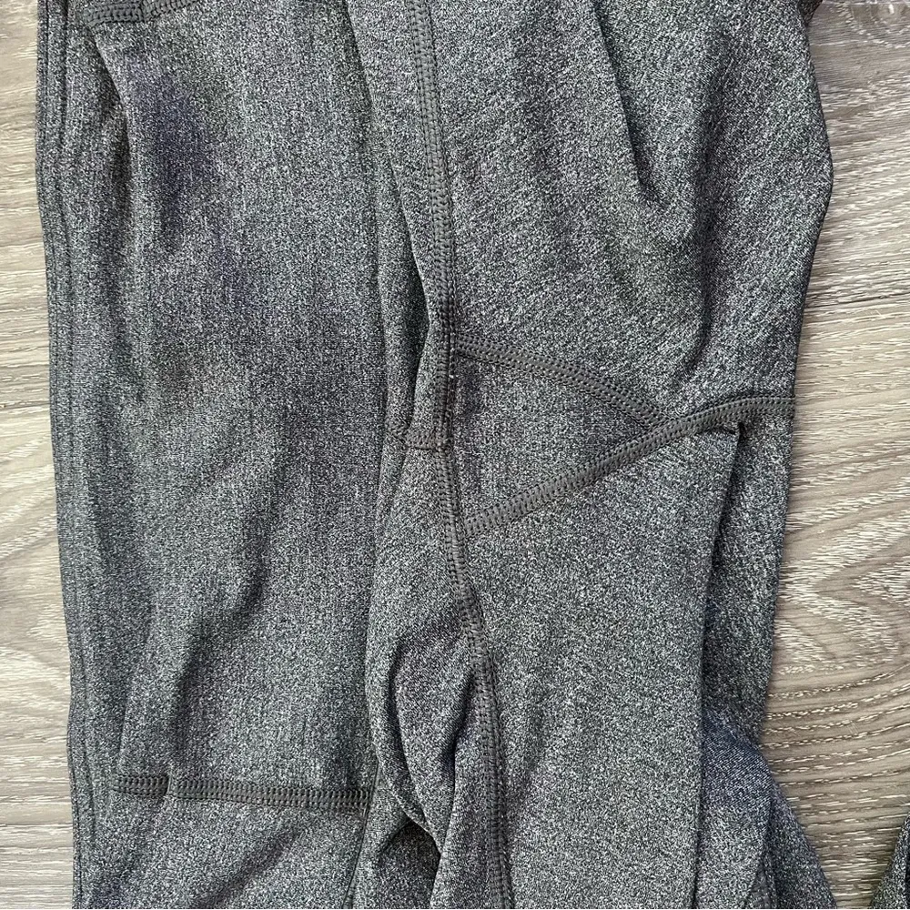 lululemon Speed Tight V (29”) in Heathered Black - Image 9