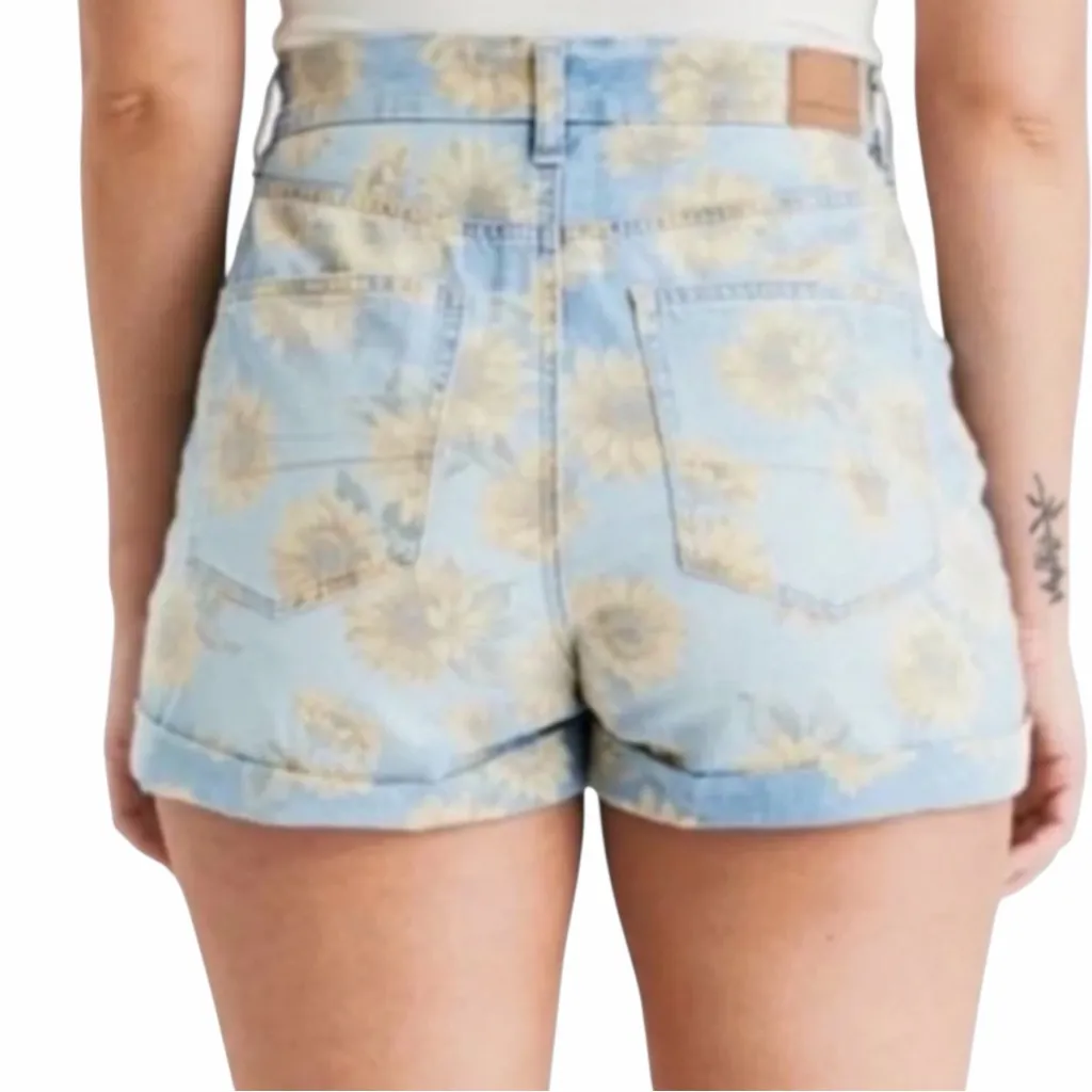 AEO American Eagle Denim Sunflower Mom Shorts size 2 - Image 3