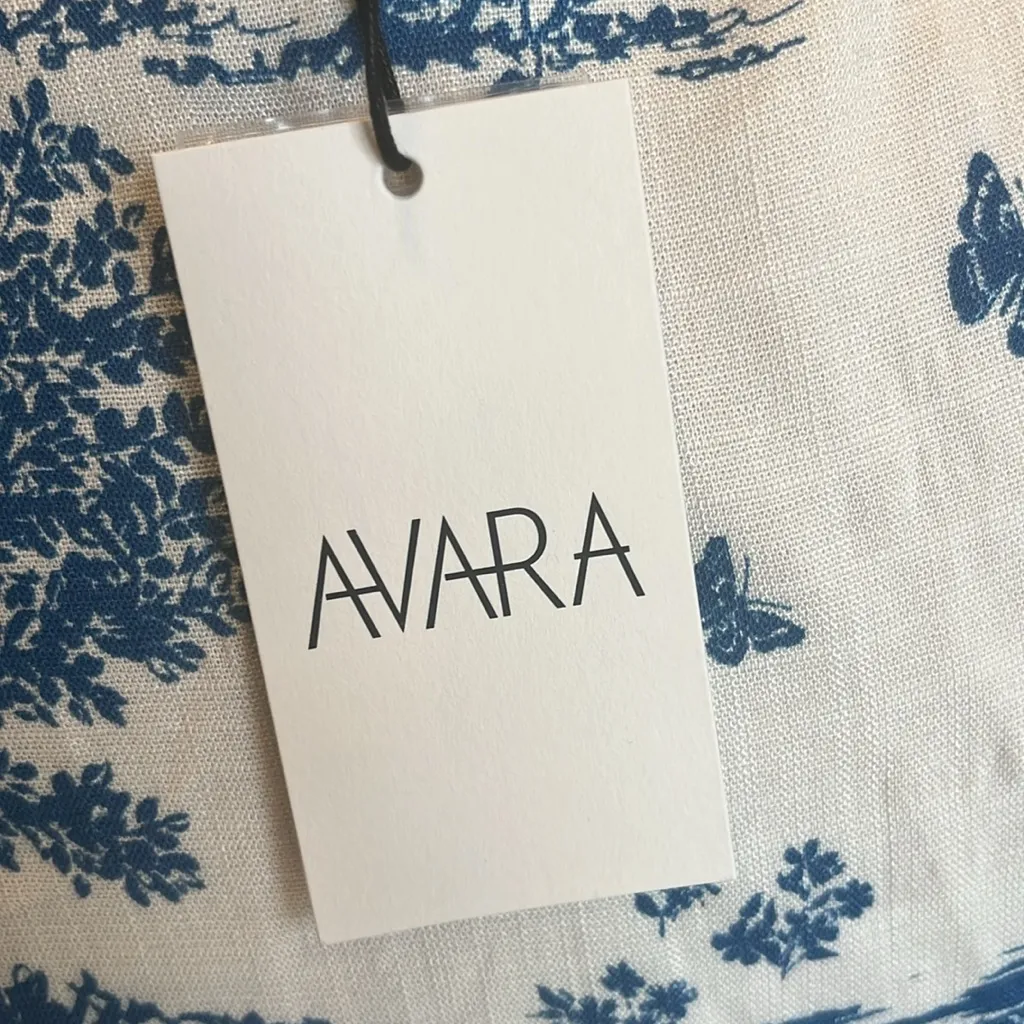 Avara Harper Top White Blue Button Up New Size XS - Image 12