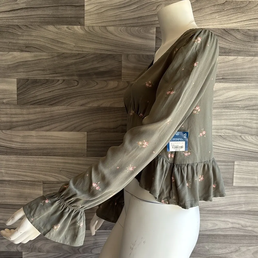 Arizona Jean Company Green Puff Sleeve Peplum Blouse - Image 8