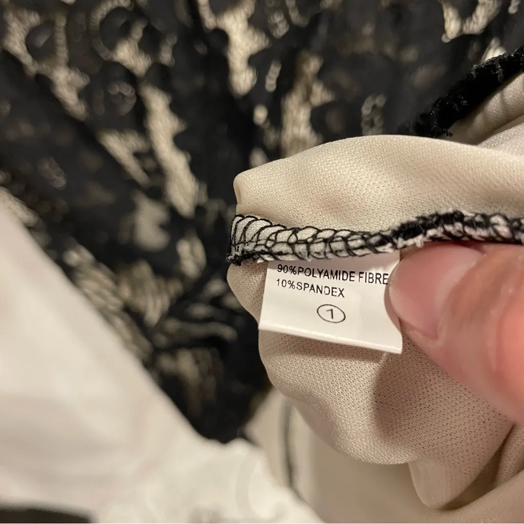 Adorable NWT black lace stretchy liner whimsigoth boho scalloped sleeve dress Size L - Image 9