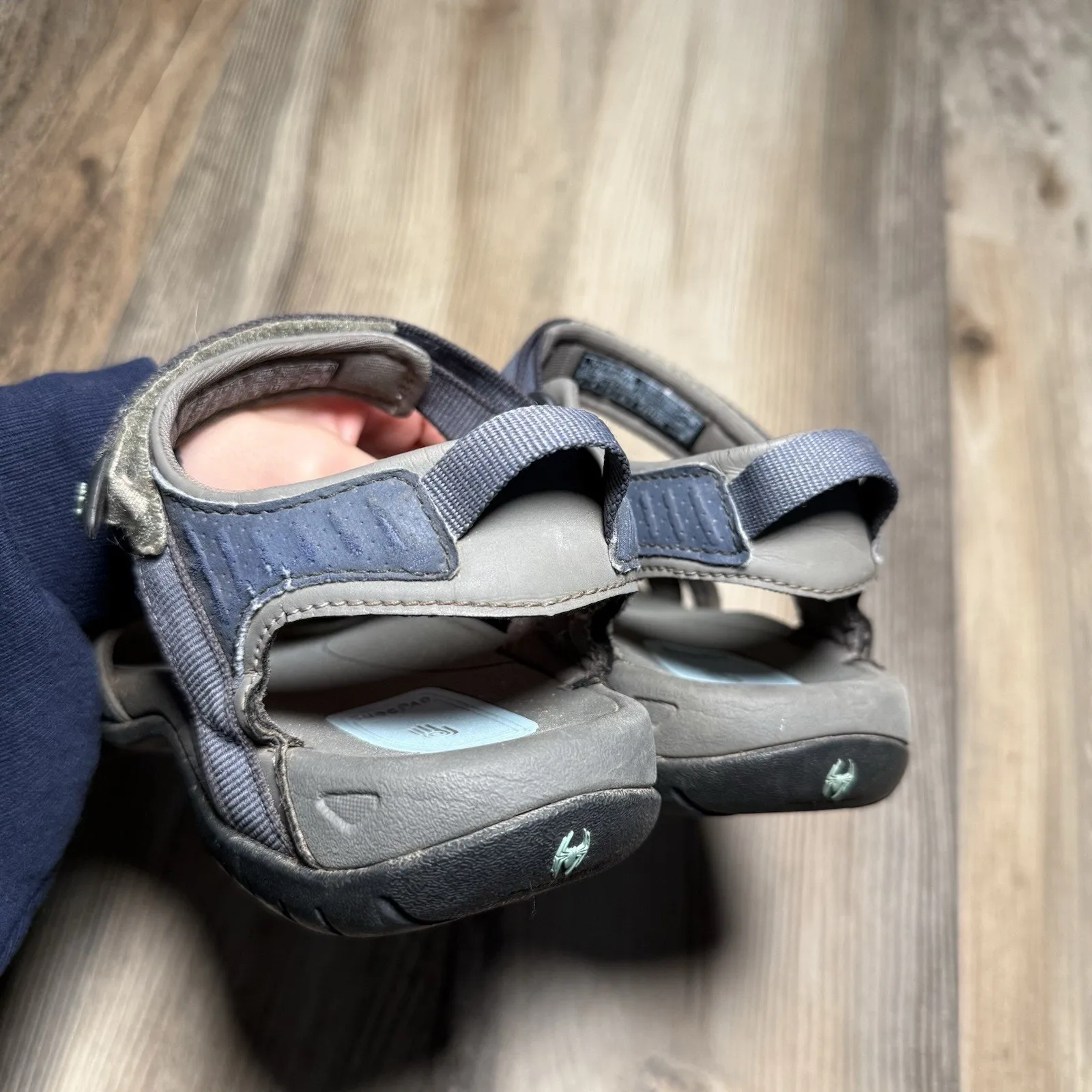 Teva Women’s Strappy Outdoor Sandals Gray Blue Size 8 Comfort Walking - Image 3