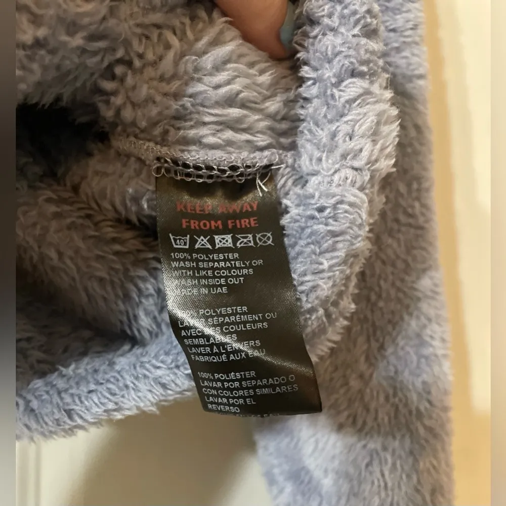 BDG Fuzzy Cropped Hoodie One Size Warm Loungewear Soft Winter - Image 6