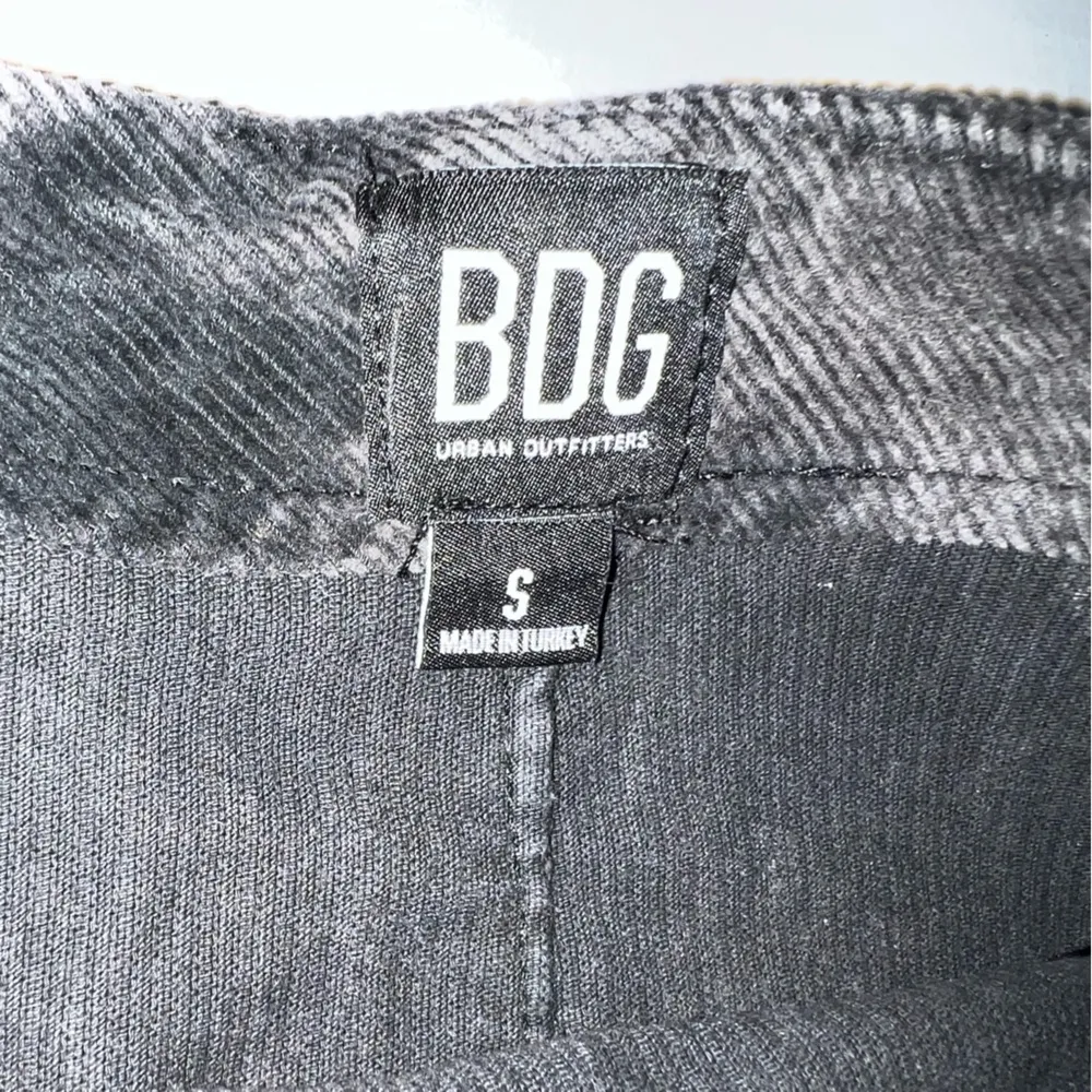 BDG | Urban Outfitters Charcoal Gray Corduroy Mini Skirt Size S - Image 4