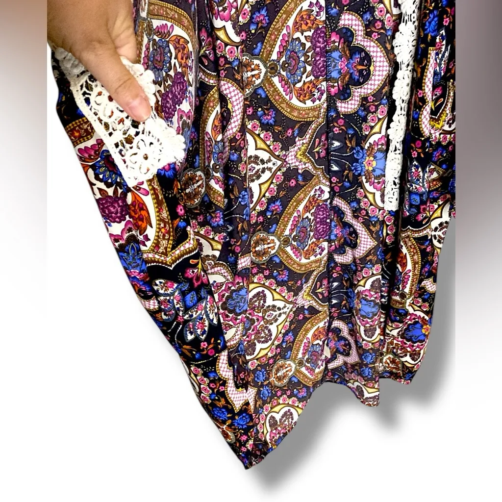Bohemian Floral Kimono with crochet Trim - Image 3
