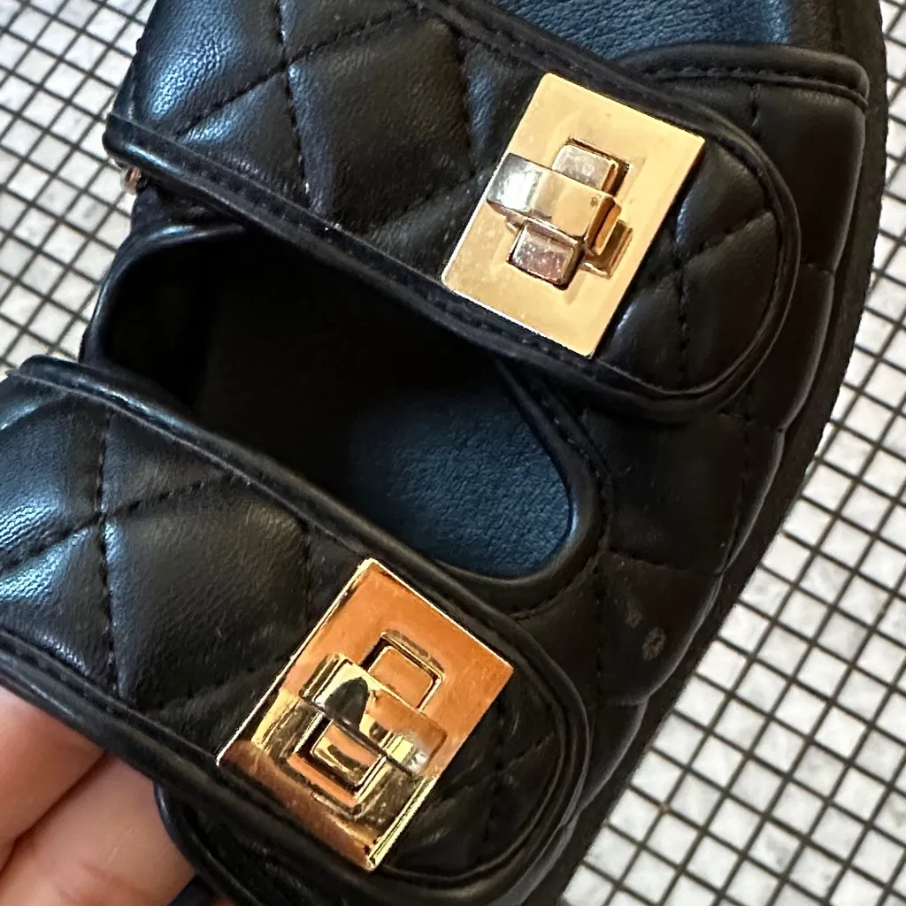 Steve Madden quilted Black Sandals with Gold Buckles - Image 7