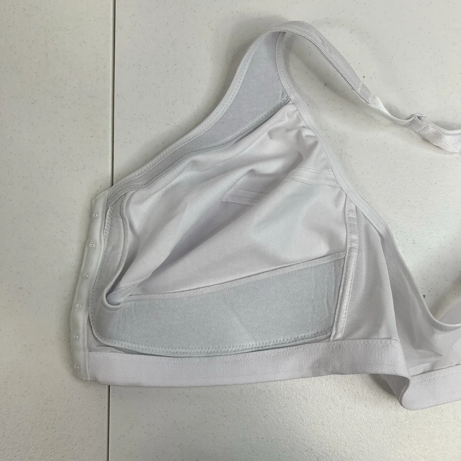 GLAMORISE 52B Bra Magic Lift Full Figure Support Front Closure Wireless White Size undefined - Image 13