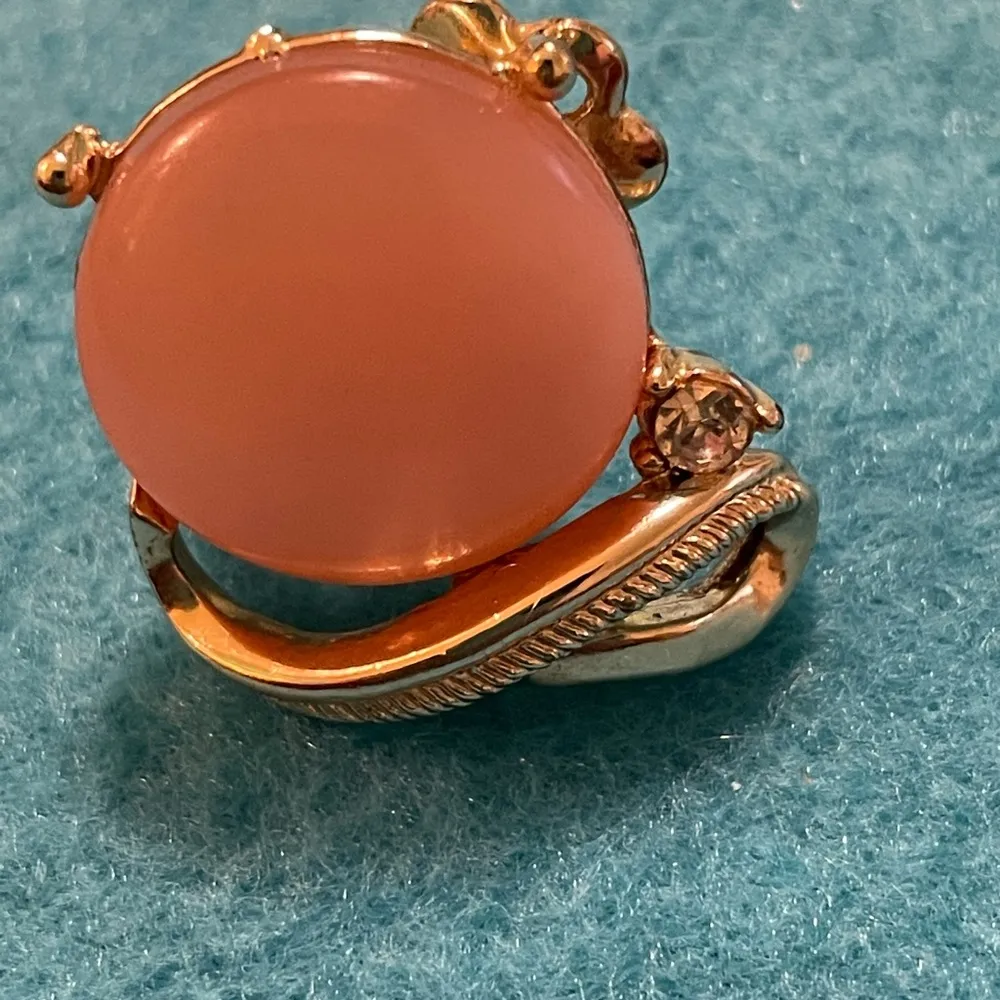 Vintage Coro Lucite Earrings - Image 6