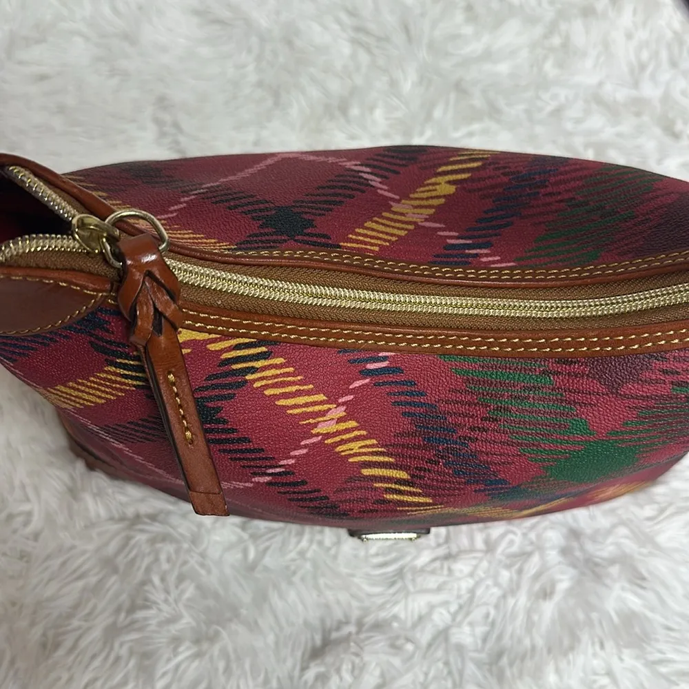 Dooney and Bourke Plaid Tartan Dome Handbag with Pebbled leather - Image 6