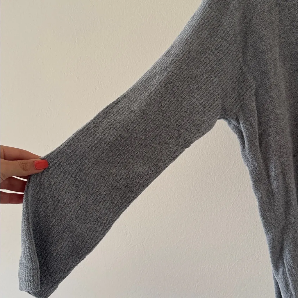 Barefoot Dreams CozyChic Ultra Lite® V Neck Hi-Low Pullover, Medium, GRAY, $198 - Image 9