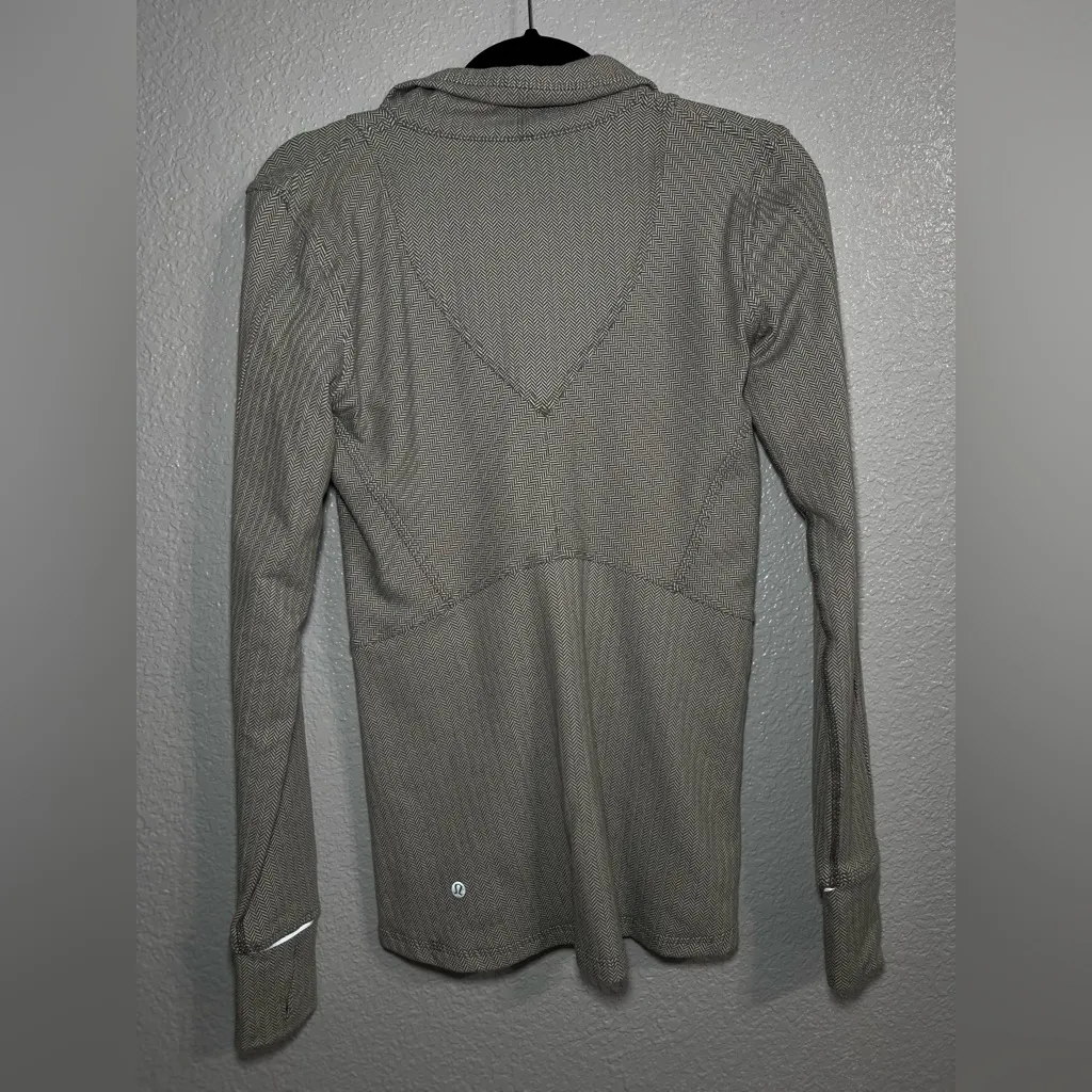 lululemon athletica Gray Quarter-Zip Women's Sweater - Image 2