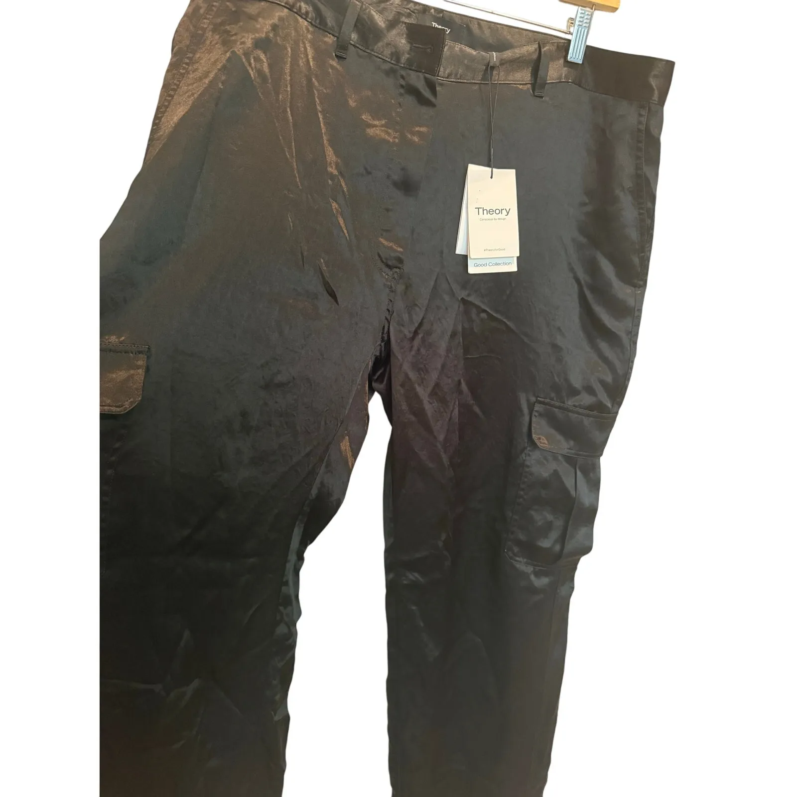 Theory Textured Satin Cargo Pants Women’s 16 Black Crushed Acetate NWT N0509214 - Image 5