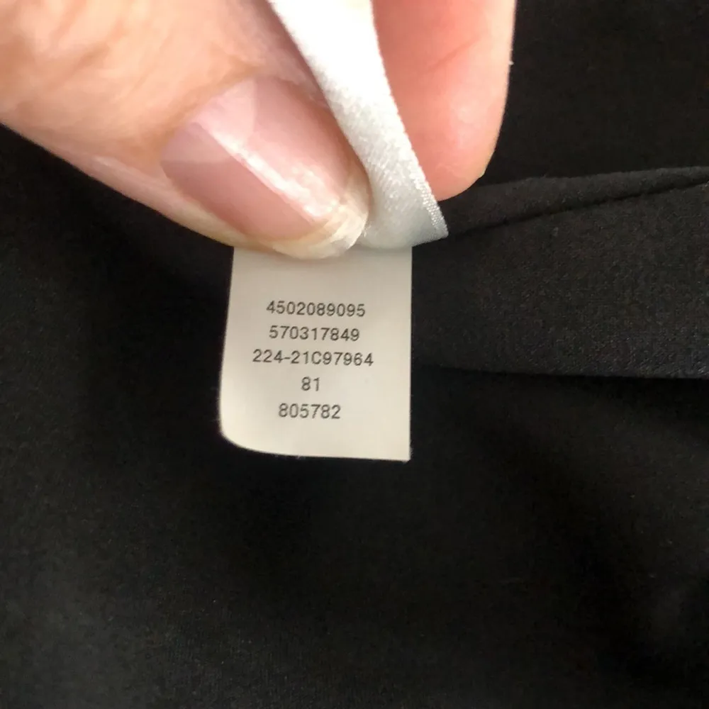 Chico’s Velvet Quilted Vest Sz. 1/M Purple Zip Up lined Lightweight Cozy Winter - Image 9