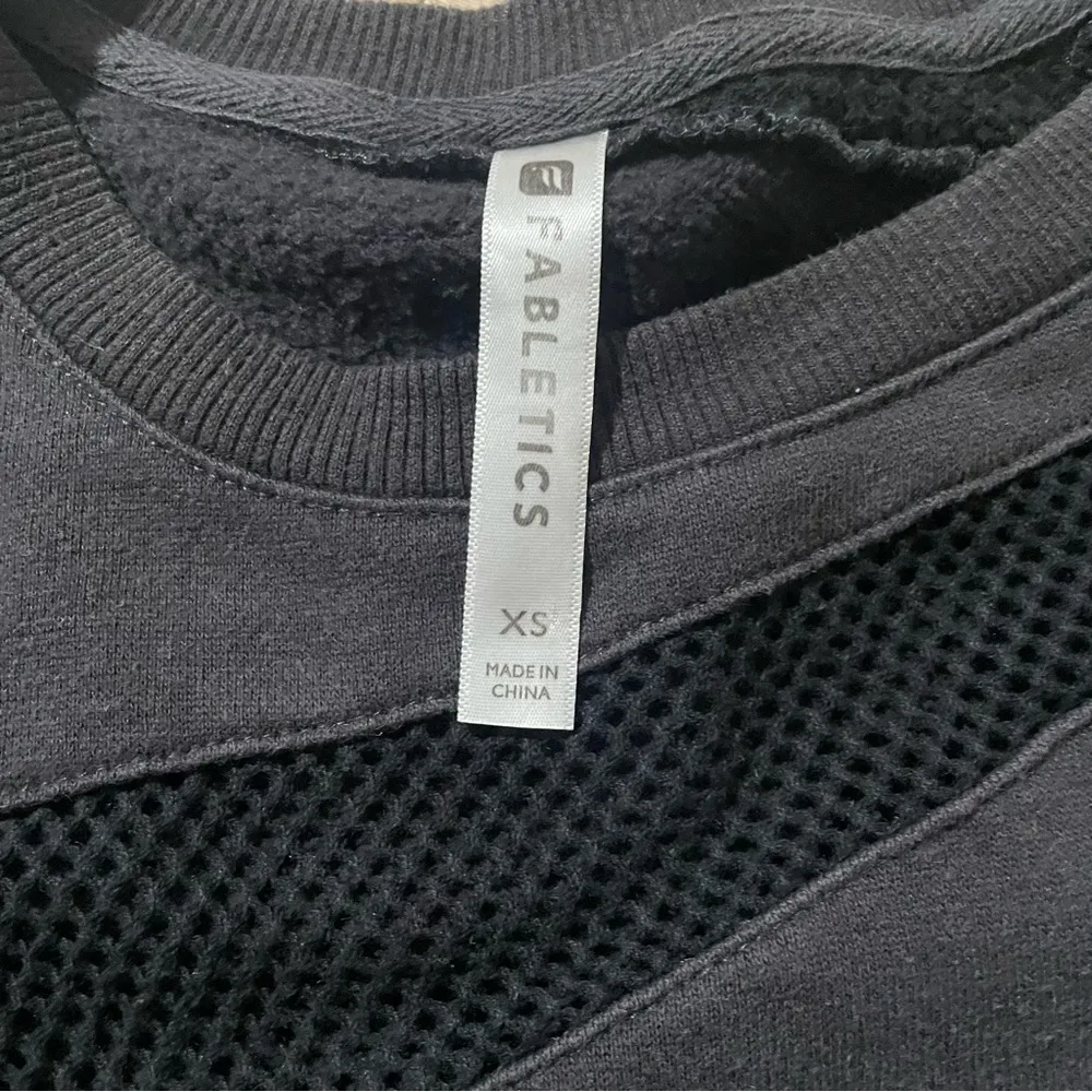 Fabletics  Black Crewneck Sweater Relaxed Fit Mesh - Image 4