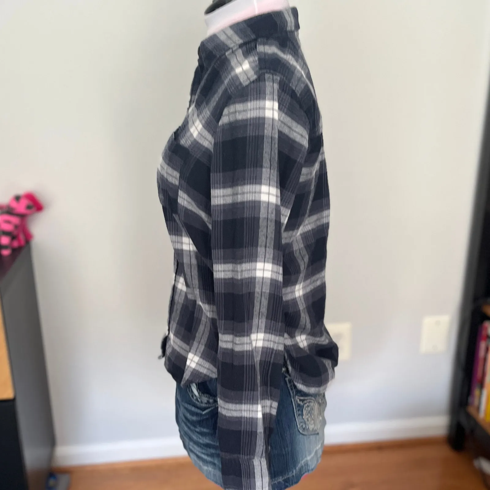 Abercrombie & Fitch | Blue & White Plaid Flannel Button Down Shirt | Size S - Image 5