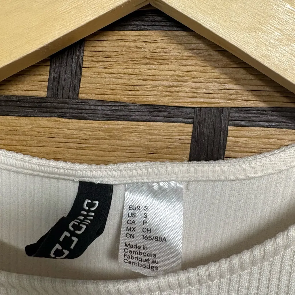 Divided Cream Lace Up Front Detail‎ Dress Size Small - Image 6