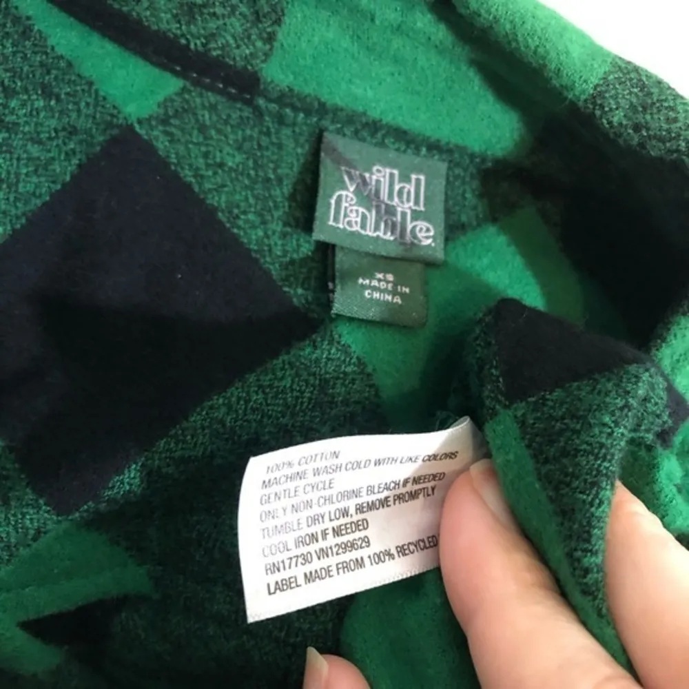 NWOT Green Black Flannel Plaid Button Up Shirt Top - Image 6