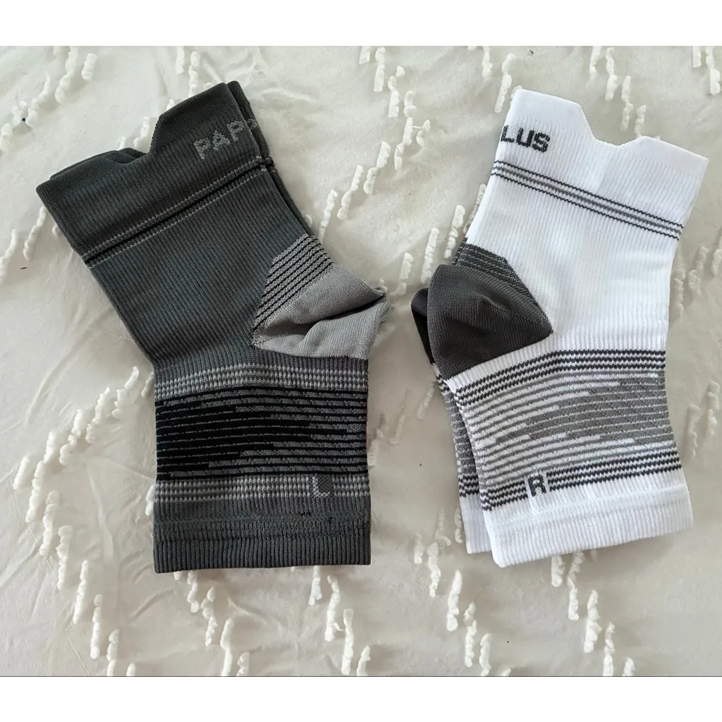 Women's PAPLUS Hosiery & Socks One Size White Gray - Image 2