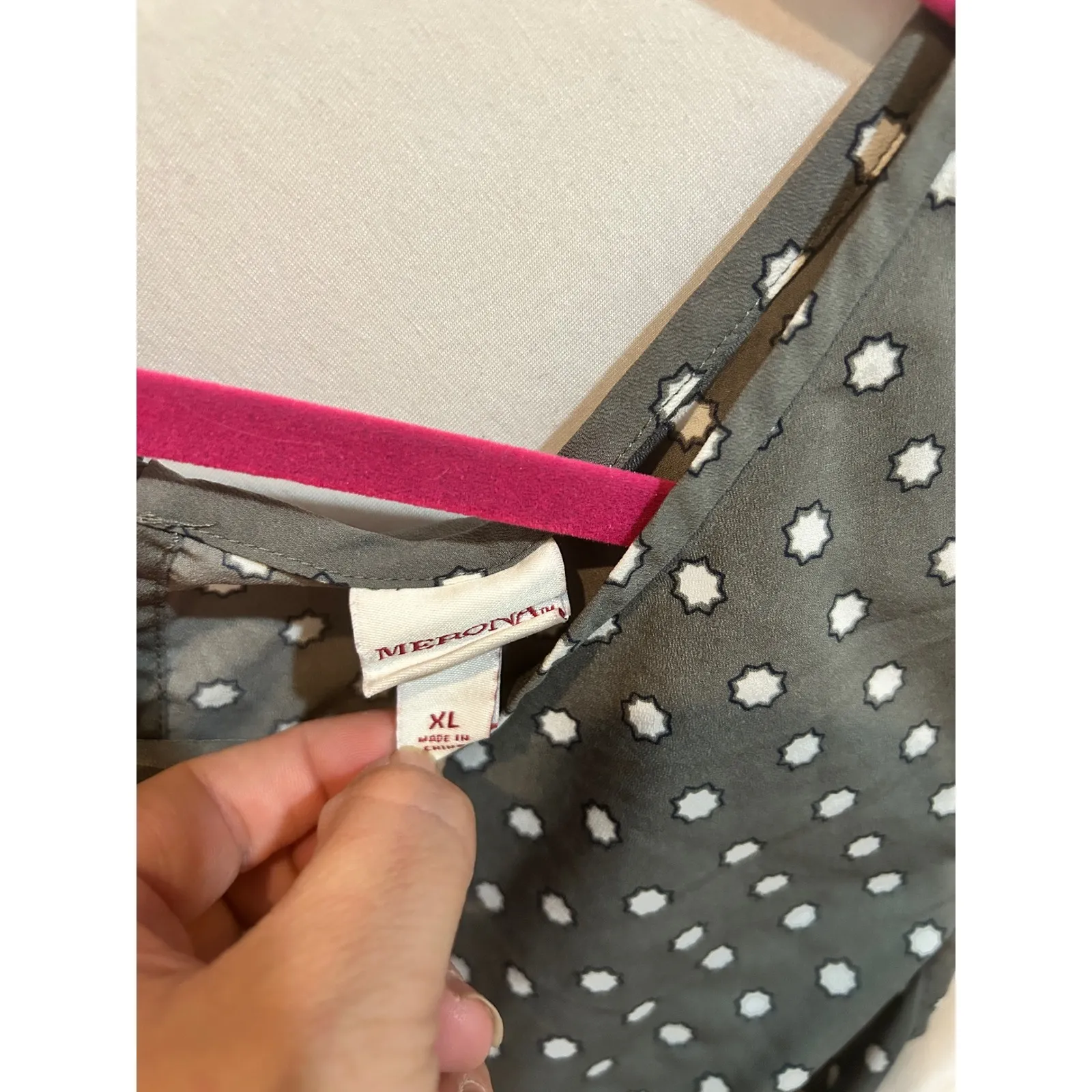 Merona XL Gray Polka Dot Sleeveless Blouse Top Casual Business‎ - Image 3