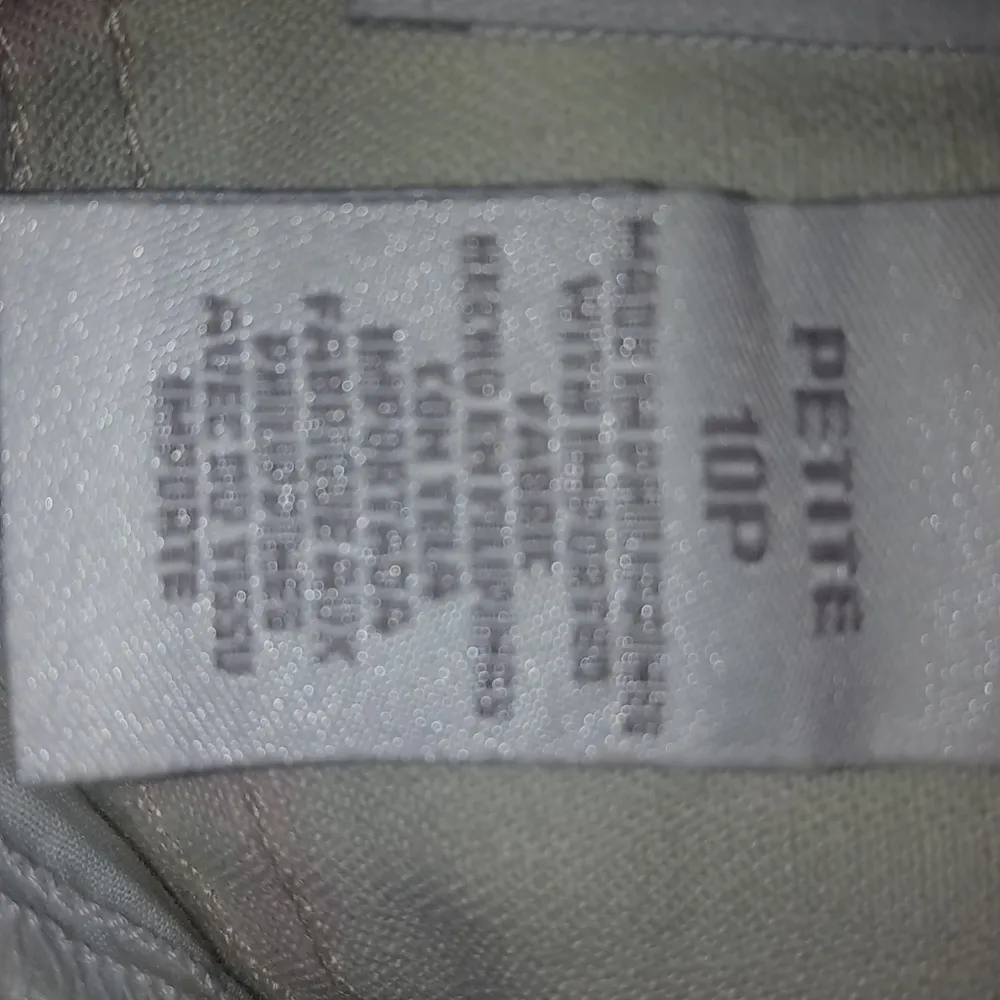 Liz Claiborne 10P Michaela Flower Capri Jeans - Image 9