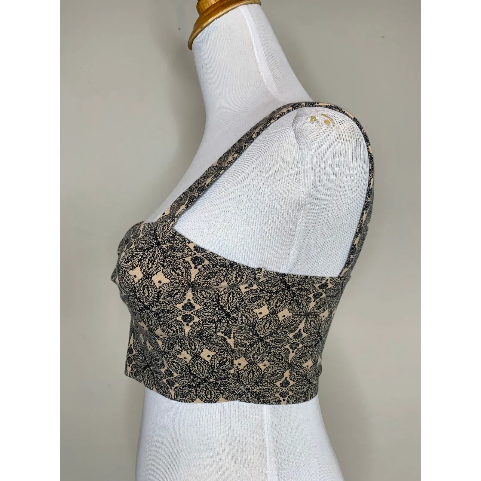 Jersey Crop Top Boho Print Tan Black Sz Small - Image 3